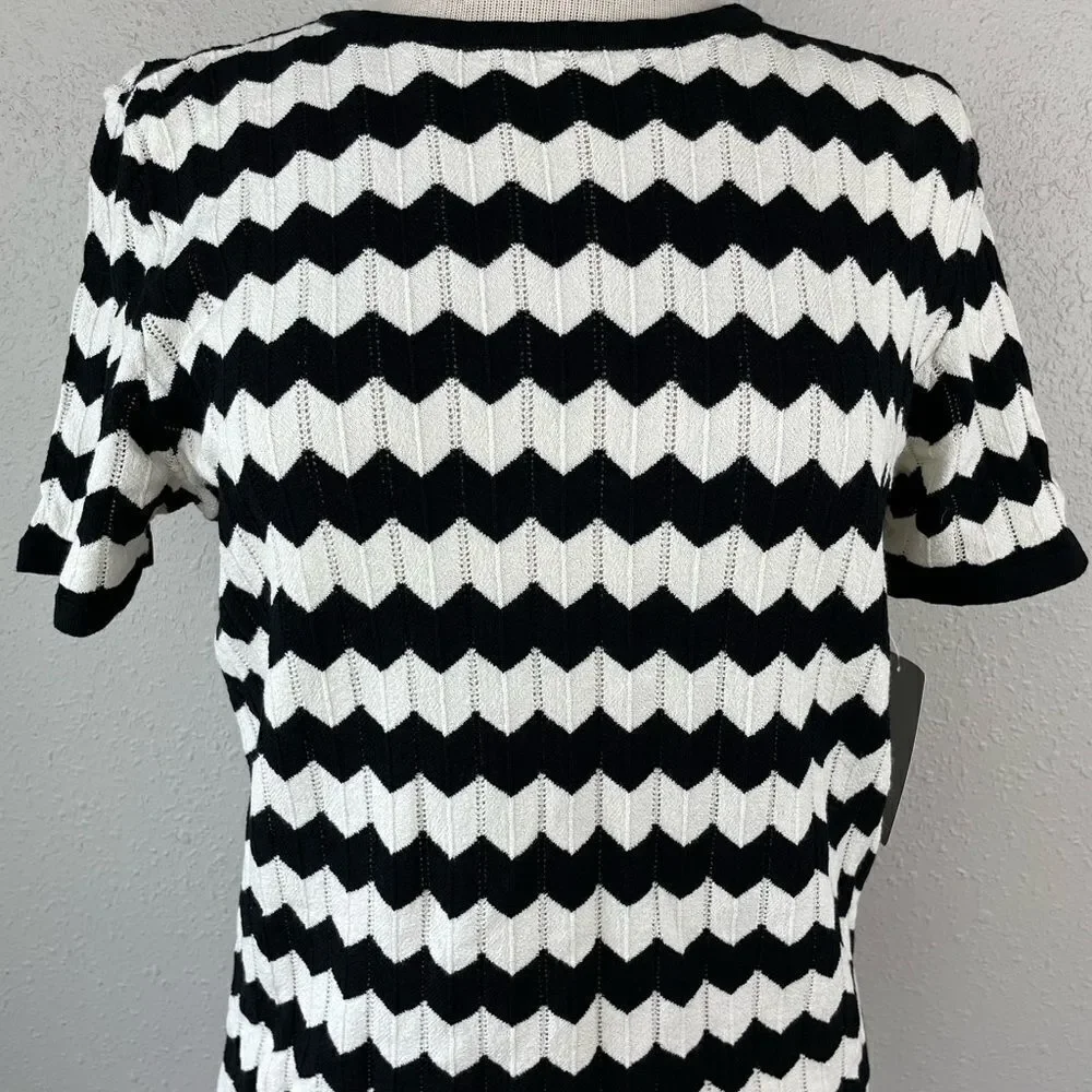 NWT Short Sleeve Sweater Top Size M - Picture 2 of 7